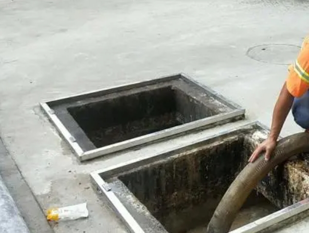 黄石港化粪池清理
