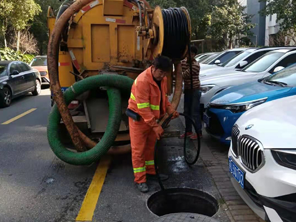 黄石港排污管道清淤