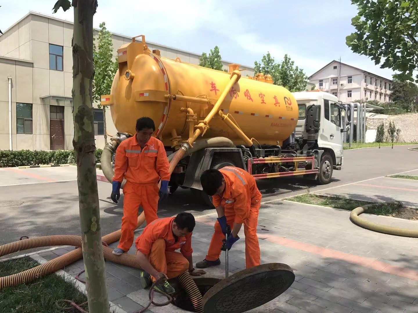 黄石港清理化粪池作业流程